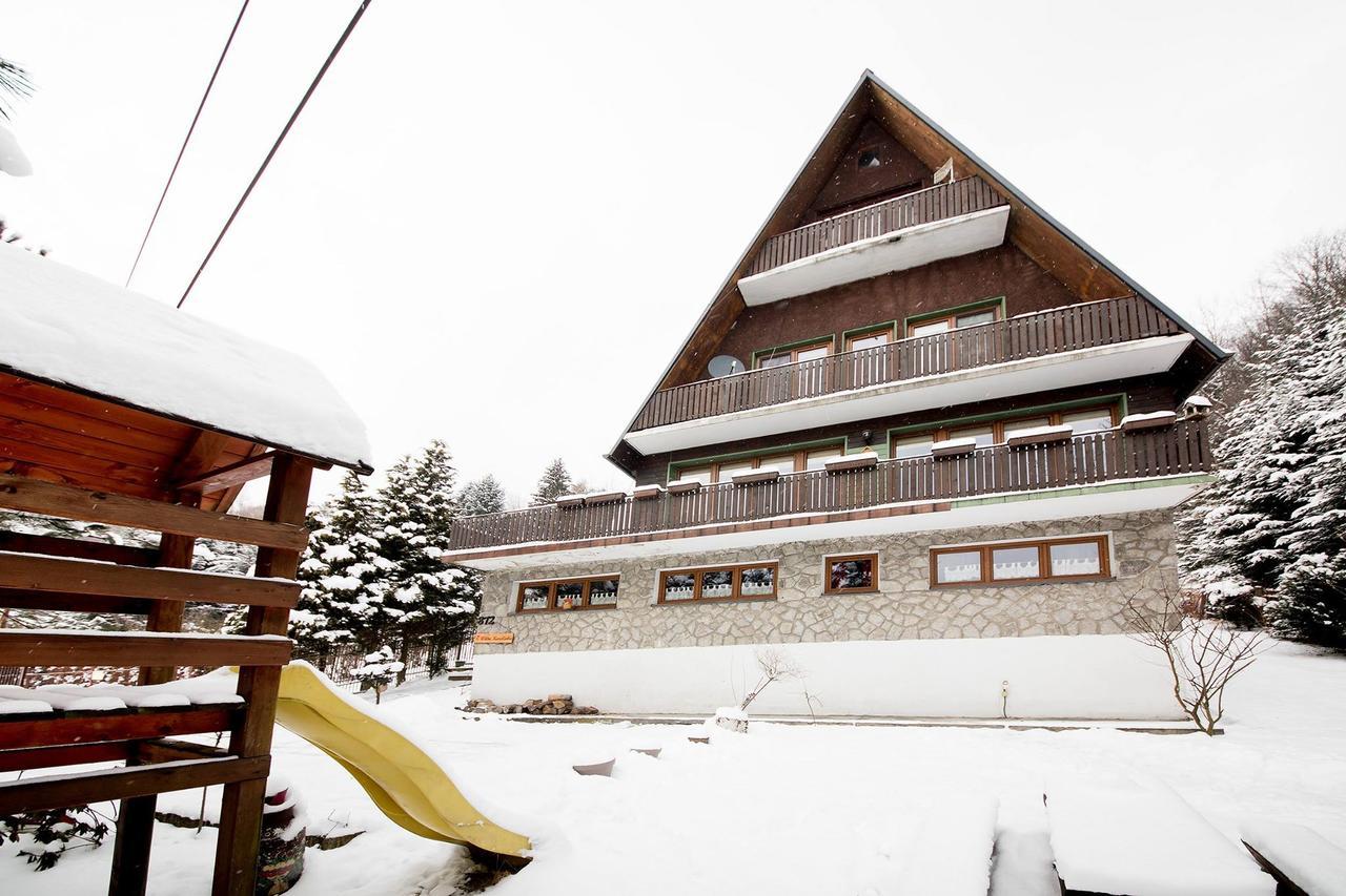 Willa Karolinka Stróża Myślenice Exterior foto