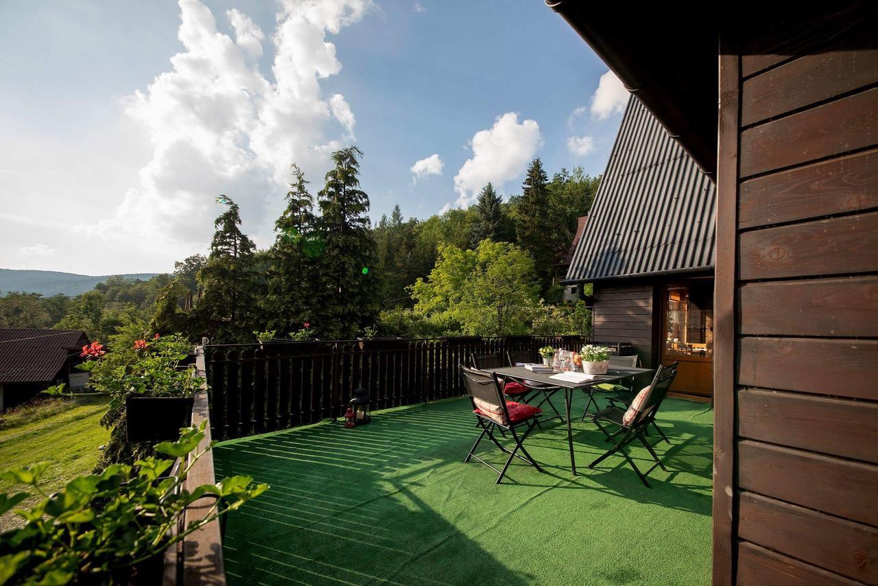 Willa Karolinka Stróża Myślenice Exterior foto